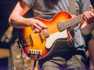 How to Manage Performance Anxiety as a Guitarist